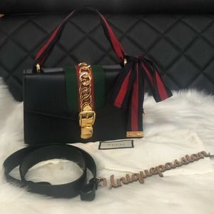 Excellent Condition Gucci Sylvie Black Shoulder Bag